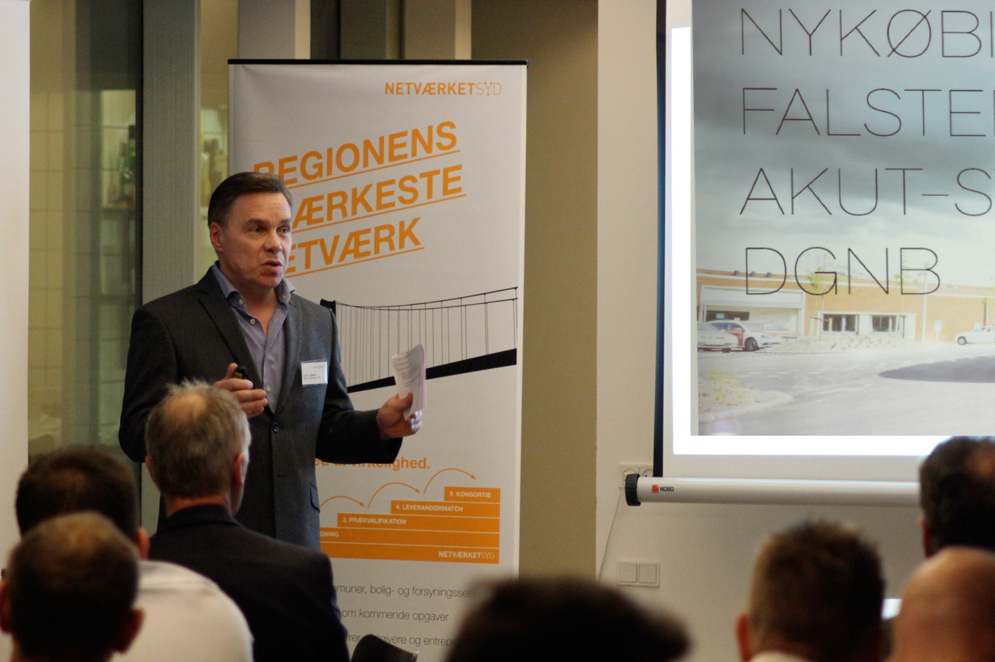 Erik Lindahl gennemgik nogle af de mange nuværende og kommende byggeprojekter, som White arkitekter er involveret i